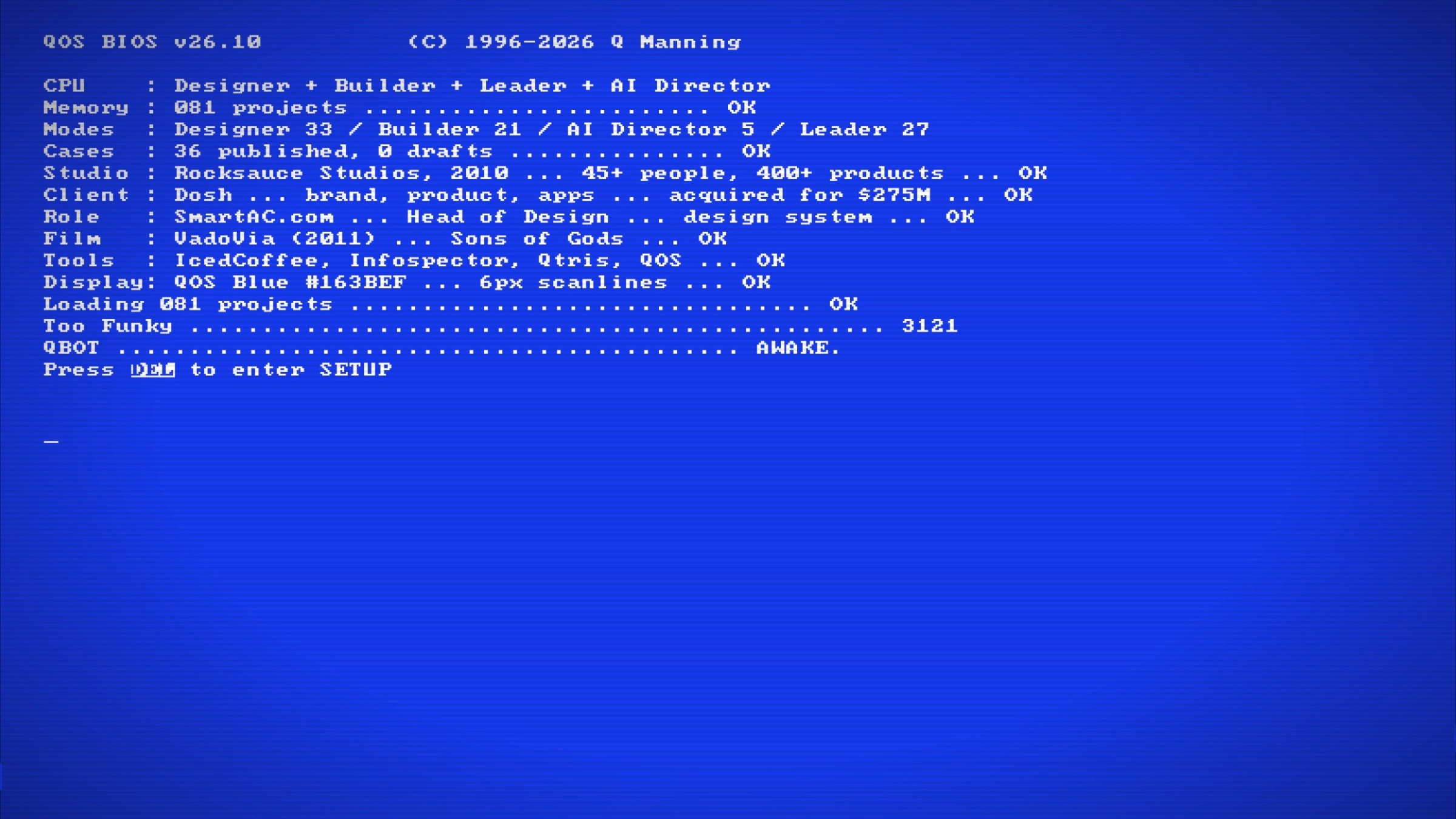 A blue BIOS screen listing designer, builder and director counts.
