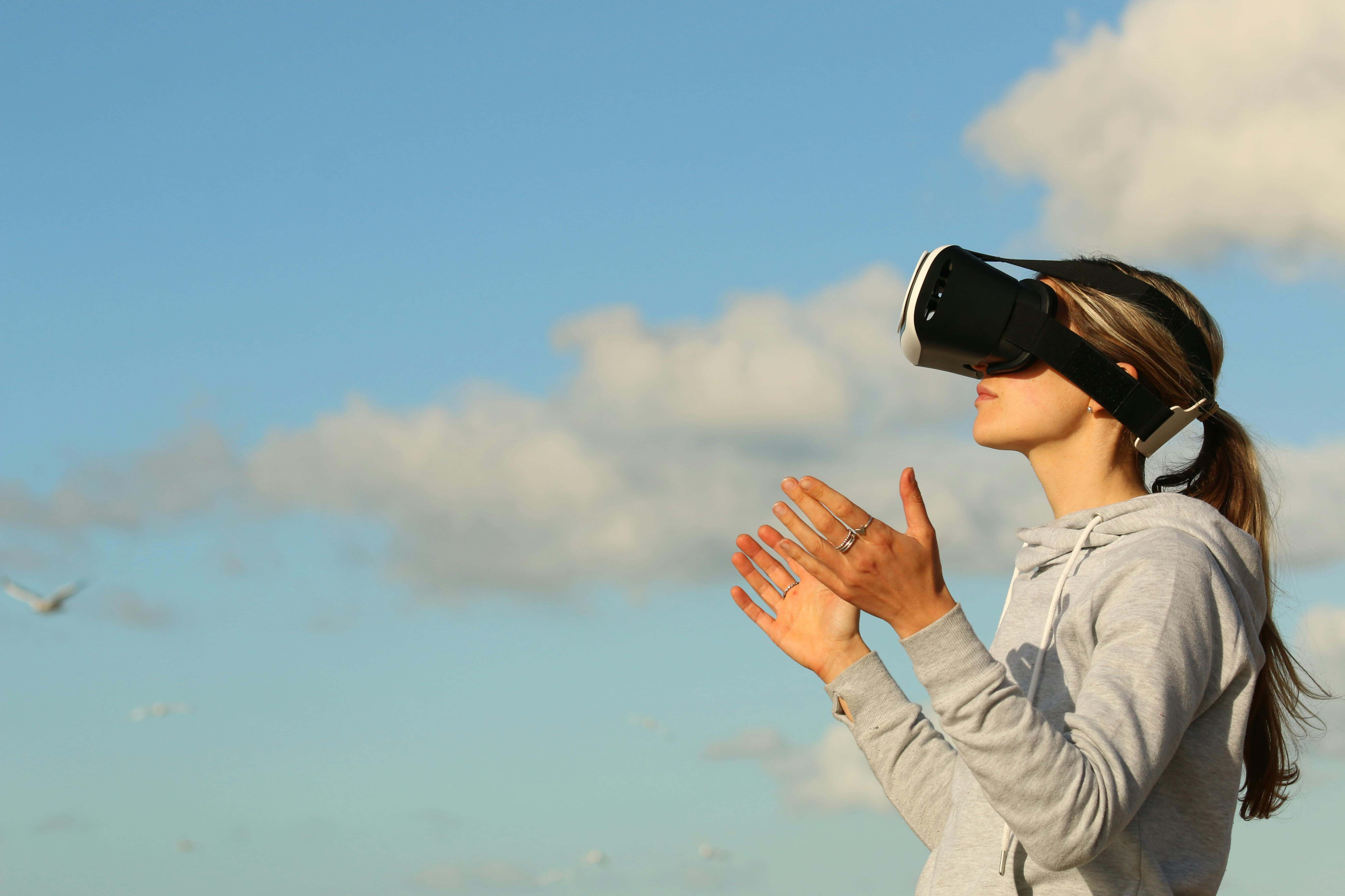 4 Strategies for Mastering UX in Virtual Reality Games